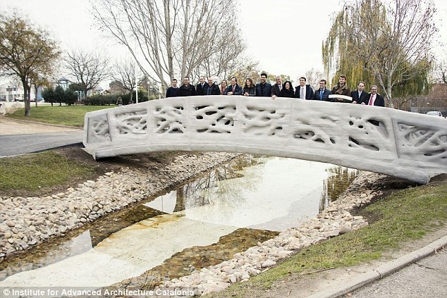 06.02.2017 В Мадриде на 3D принтере распечатали мост